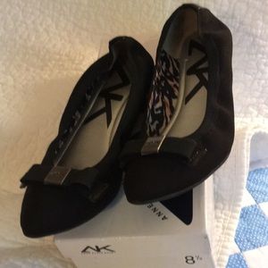 Anne Klein Sport size 8.5M. Black